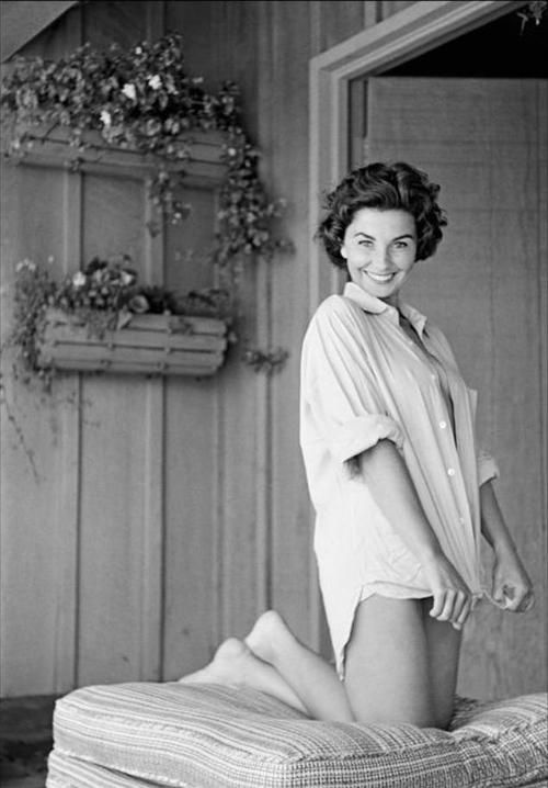 Naked jean simmons Jean Simmons. 